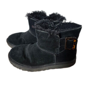 Uggs classic mini buckle 2 short boots . Size 7